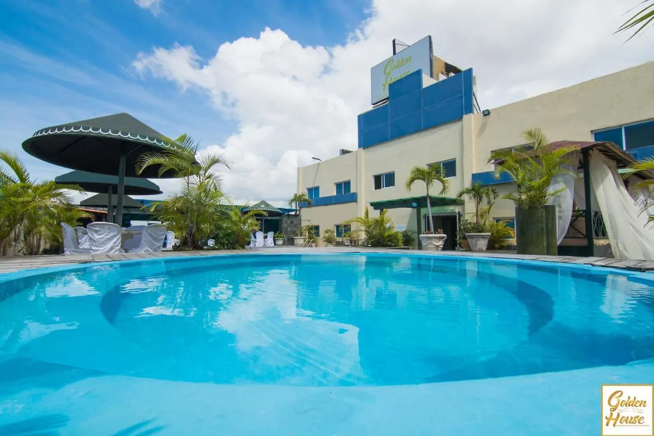 Golden House Hotel & Convention Center 산토도밍고