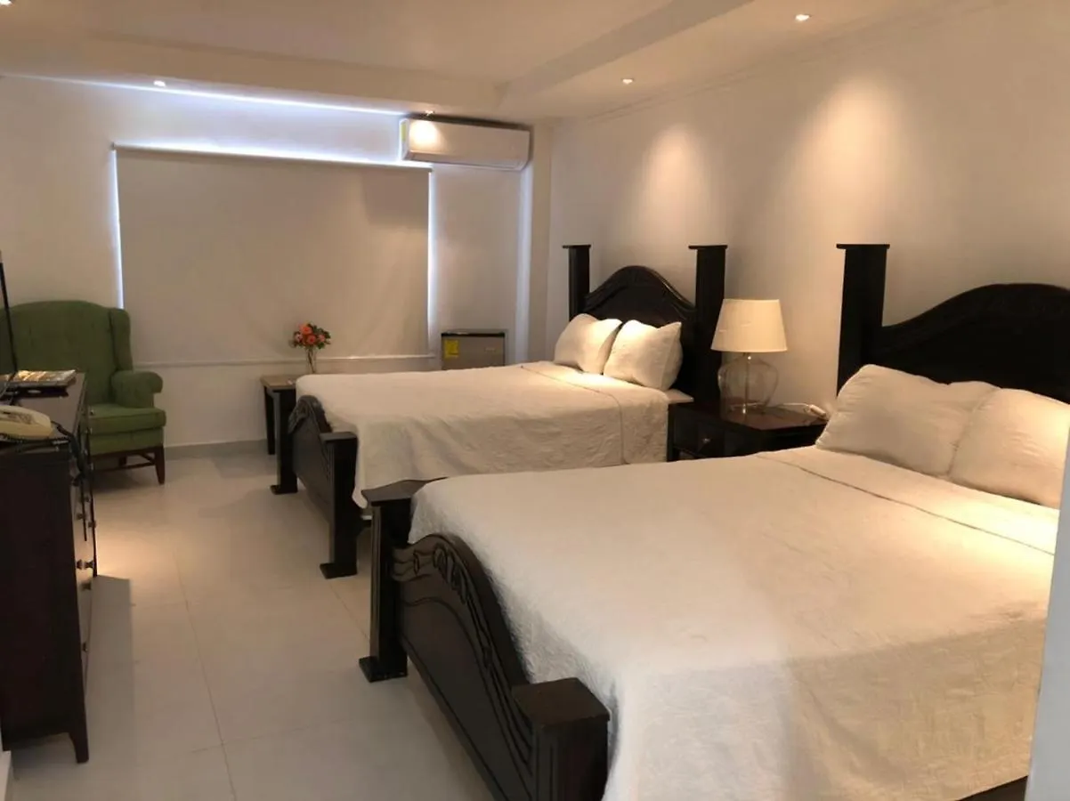 Golden House Hotel & Convention Center 산토도밍고